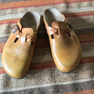 BIRKENSTOCK BOSTON CAMEL LEATHER 39 😍